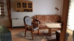 Holiday home with barbecue, garden & terrace - Image 2