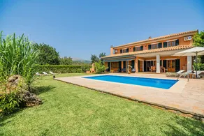 Villa mit Grill, Terrasse und Garten - Image 3