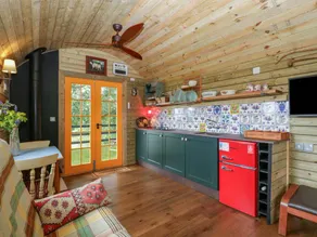 Child-friendly pleasant cottage with garden | Dogs allowed - Image 3