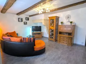 Cottage with barbeque & garden - Image 3