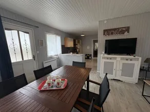 Gîte avec piscine, terrasse et barbecue - Image 5