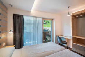 Holiday apartment with garden, sauna & terrace | Mountain view - Image 4