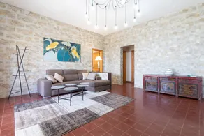 Apartment 'Appartamento Rosa' with Sea View, Private Terrace and Wi-Fi - Image 5