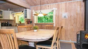 Holiday home with BBQ & terrace | Pets are welcome - Image 5