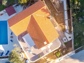 Ferienhaus mit privatem Pool, Grill und Garten - Image 5