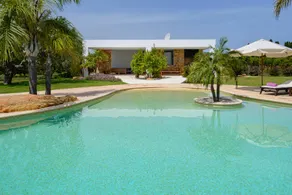 Villa conviviale et familiale avec piscine privée, jardin et terrasse - Image 3