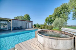 Family-friendly cottage with garden, sauna & pool | Lake view | Suitable for remote work | Pet-friendly - Image 2