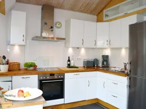 Family-oriented wonderful holiday home with terrace, garden & barbecue | Pets allowed - Image 5
