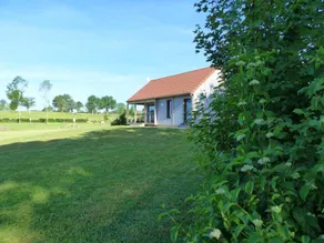 Gîte avec barbecue, terrasse et jardin - Image 5