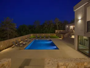 House with terrace, private pool & barbecue - Image 4