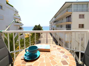 Fully equipped beautiful holiday apartment with terrace | Sea view | Close to the beach - Image 3