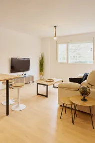 Holiday apartment | City view | Perfect for remote work - Image 4