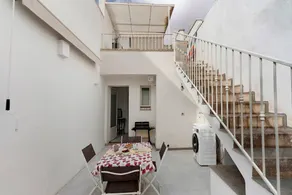 Holiday apartment with terrace & barbecue - Image 4