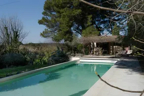 Maison avec terrasse, barbecue et jardin - Image 5