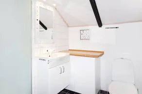 Holiday home with terrace & barbeque | Water view - Image 3