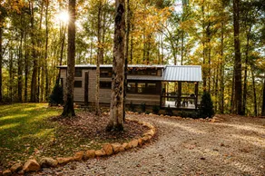 Incredible Secluded Cabin wit Barbecue and Privileged Sights in Tracy City, Tennessee - Image 2