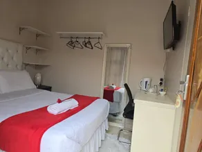Apelles Palace Guest House - Room 1 - Image 2
