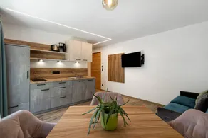 Child-friendly holiday apartment with heated pool, sauna & terrace | Mountain view | Good for workation | Pets allowed - Image 3
