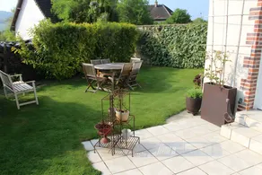 Cottage con terrazza, giardino e griglia | Vista sul giardino - Image 4