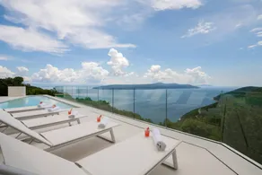 Voll ausgestattete tolle Villa mit Terrasse, Garten und Pool | Poolblick - Image 3