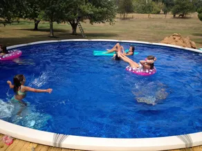 Camera privata con piscina, barbecue e terrazza - Image 4