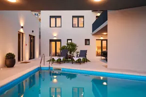 Ruhige 6-SZ-Villa für 12 Personen mit Pool, nahe dem Strand - Image 3