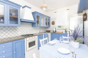 Ample villa with garden, terrace & jacuzzi - Image 3