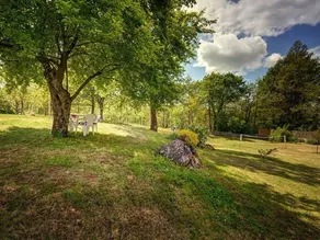 House with private pool, garden & barbeque | Nature view - Image 3