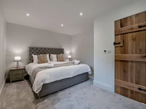 Fully equipped lovely cottage with garden & hot tub | Pet-friendly - Image 4