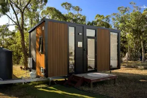 Peaceful Pet-Friendly Tiny House Surrounded by Natural Beauty for a Relaxing Getaway in Pomeroy, New South Wales - Image 2