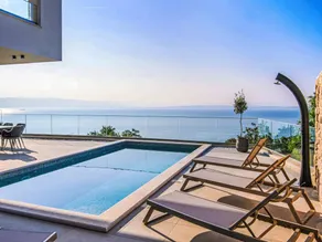 Fully equipped nice holiday home with barbeque, terrace & private pool | Sea view - Image 5