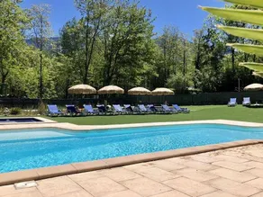 Mobile home with terrace & heated pool - Image 2