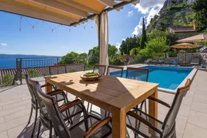 Child-friendly villa with garden, fast internet & private pool | Beach view | Beach nearby - Image 4