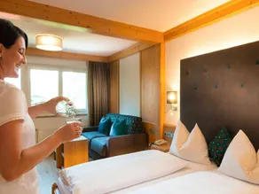 südseitiges Rauriser Urquellzimmer mit verglastem Bad - Image 3
