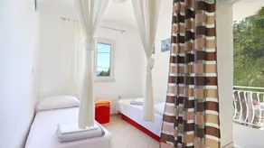 Holiday apartment with barbeque & terrace | Sea view - Image 2