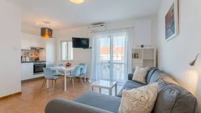 Wonderful holiday apartment with barbeque, terrace & garden - Image 5