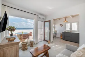 Vacation Apartment 'Maresía' with Sea View, Wi-Fi and Air Conditioning - Image 5
