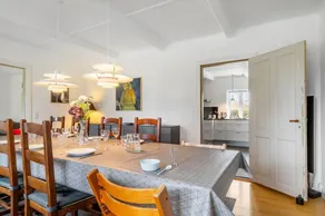 Child-friendly house with BBQ & terrace - Image 5