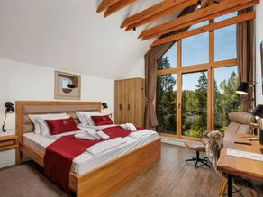 Fully equipped house with sauna, terrace & private pool | Lake view - Image 4