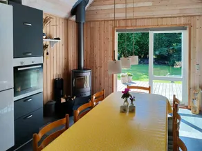 Kinderfreundliches Ferienhaus mit Terrasse, Garten und Grill - Image 3