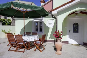 House with terrace, barbeque & garden - Image 4