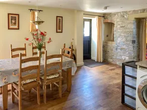 Casa rural ideal para familias con barbacoa y jardín - Image 4