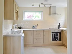 Child-friendly cottage with terrace & garden | River view - Image 5