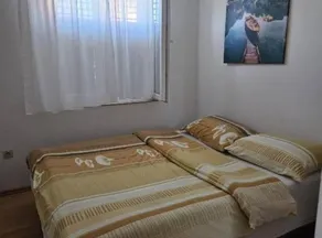 Holiday Home Green Oasis Lika Three Bedroom Apartment (A6) - Image 4