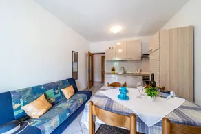 Acogedor apartamento vacacional totalmente equipado con barbacoa y terraza | Admite mascotas - Image 3