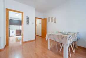 Apartment with terrace | City view - Image 4