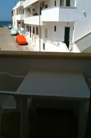 Flat with terrace & BBQ - Image 5