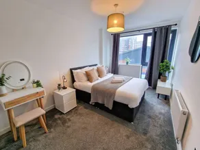 Liverpool City Centre Flat by City SuperHost - Image 4