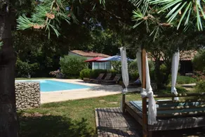 Wonderful bed & breakfast with terrace, garden & sauna | Garden view - Image 5