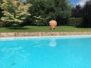 Holiday home with pool, garden & BBQ - Image 4